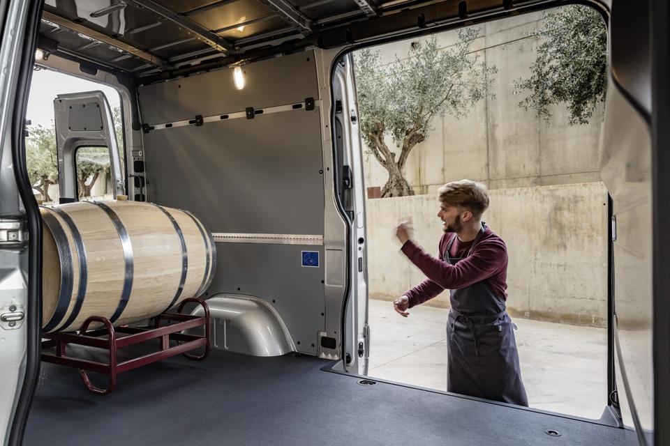 2020 Mercedes-Benz Sprinter Crew Van