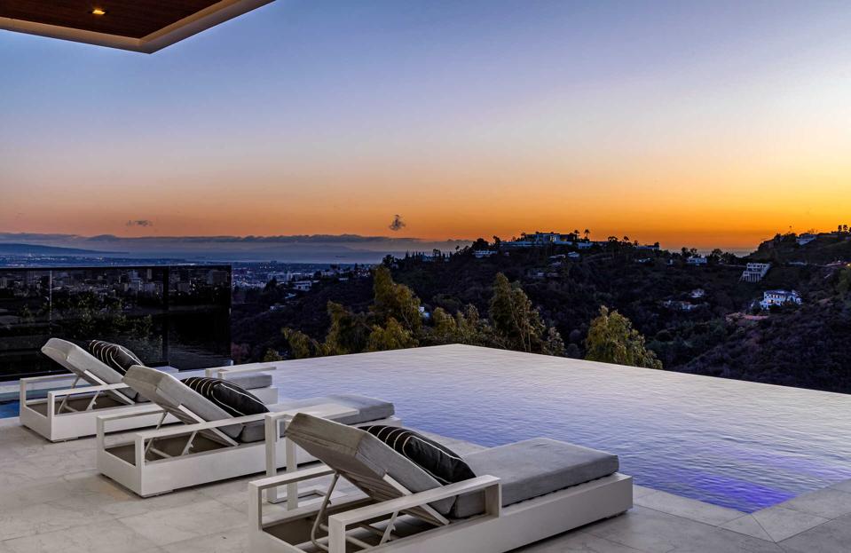 Sweeping city, canyon and ocean vistas