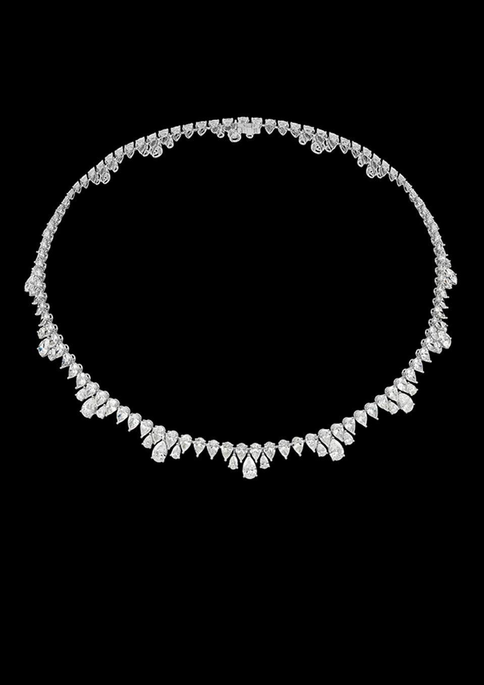 Chopard diamond necklace from the Green Carpet collection. It will star in the next James Bond film.