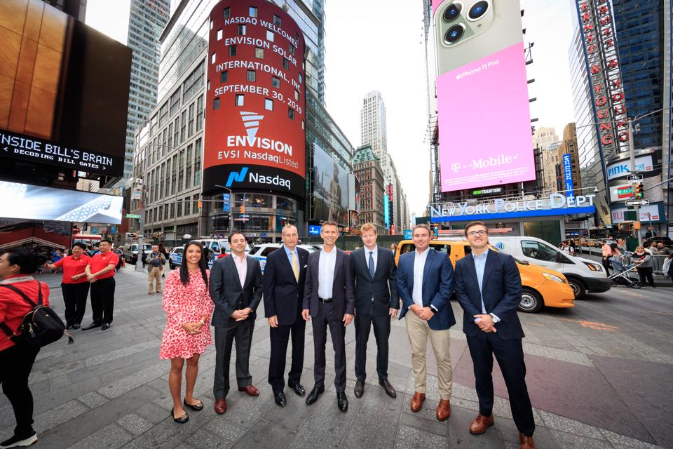 Solar Powered Electric Vehicle Charging Stations Are Just Around The Corner