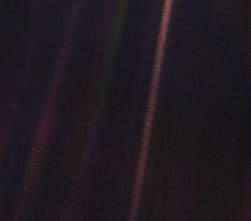 Carl Sagan And The 4 Enduring Lessons Of The Pale Blue Dot Zero Waste