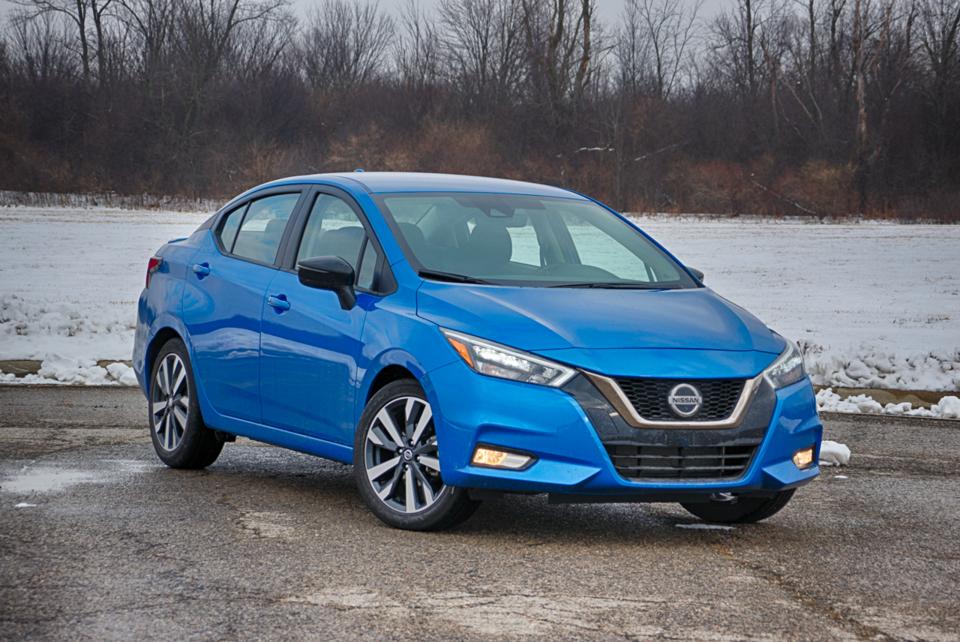 2020 Nissan Versa SR CVT