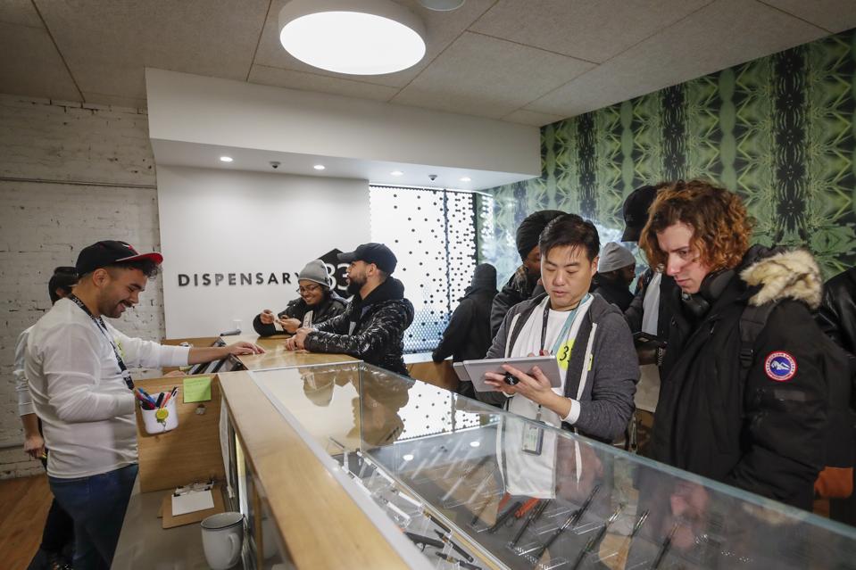 Retailers Have A Lot To Learn From Illinois Dispensaries And 40