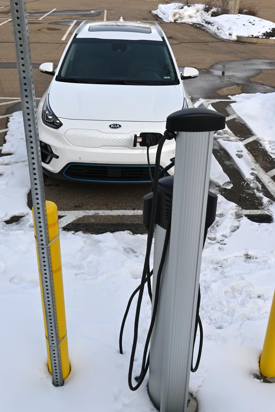 Electric Test Drive A Week In The Snow With Kia’s Niro