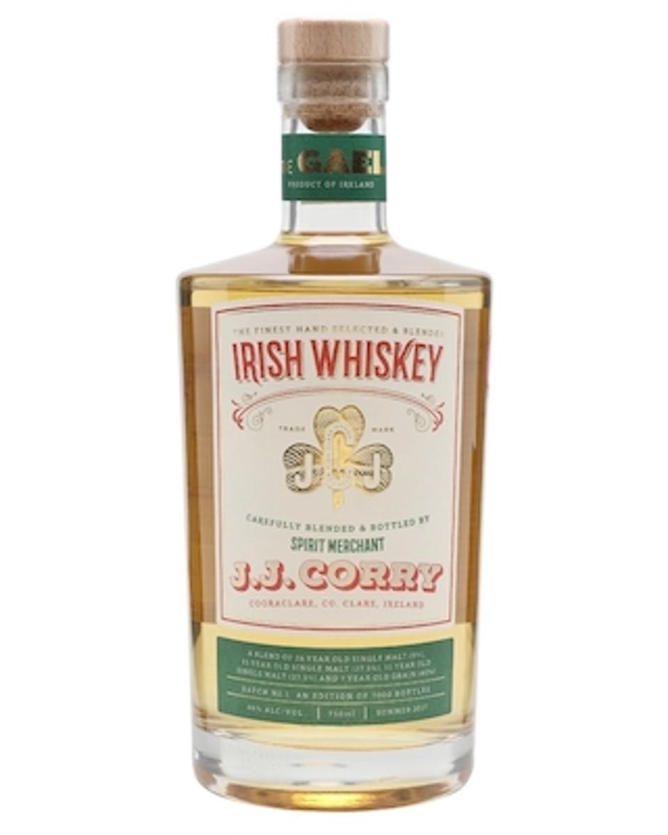 The Best Irish Whiskeys 15 Superb Bottles For St Patrick S Day And Beyond