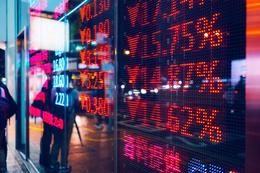 Fear Over Coronavirus Sends Stocks Plummeting, Pushes Bond Yields To Historic Lows: Is It Safe To Buy Stocks?