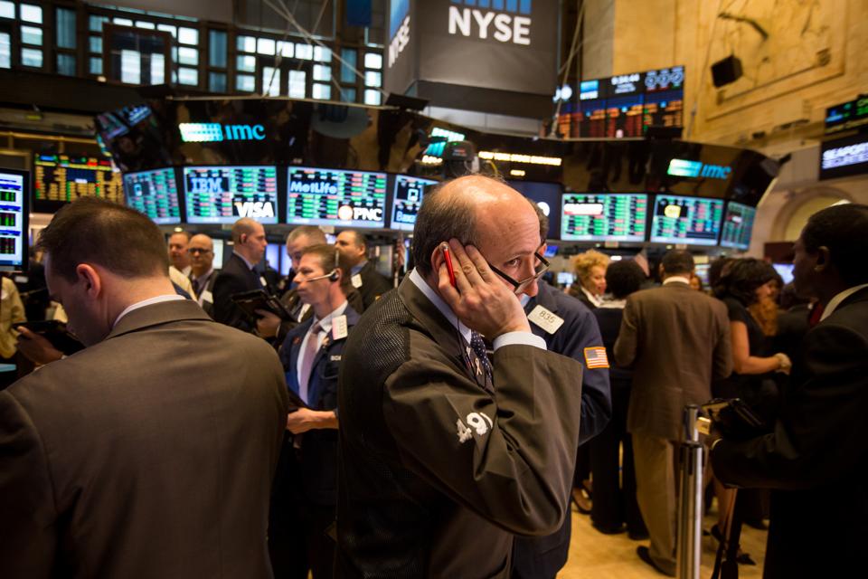 Active traders on NYSE floor