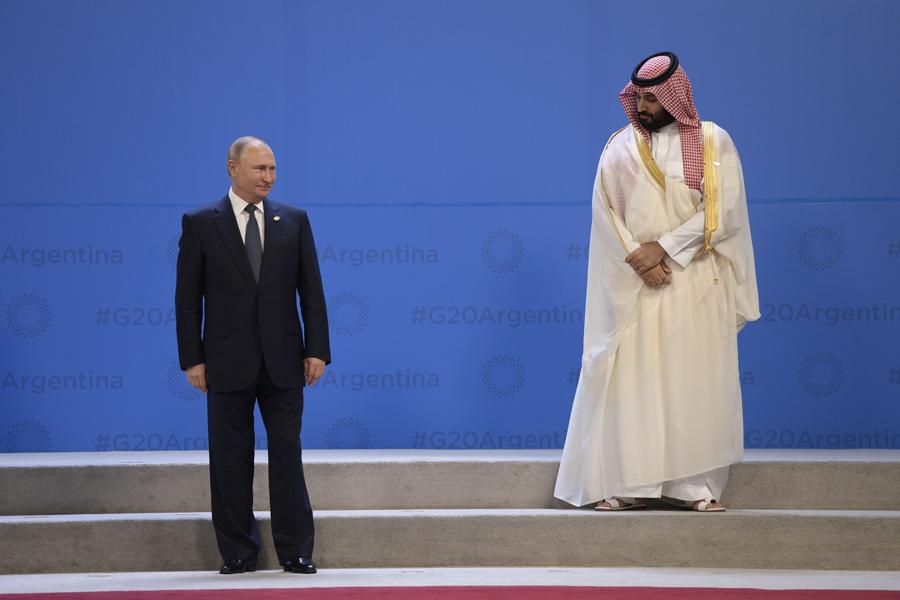 No, Russia And Saudi Arabia Are Not Attacking American Frackers