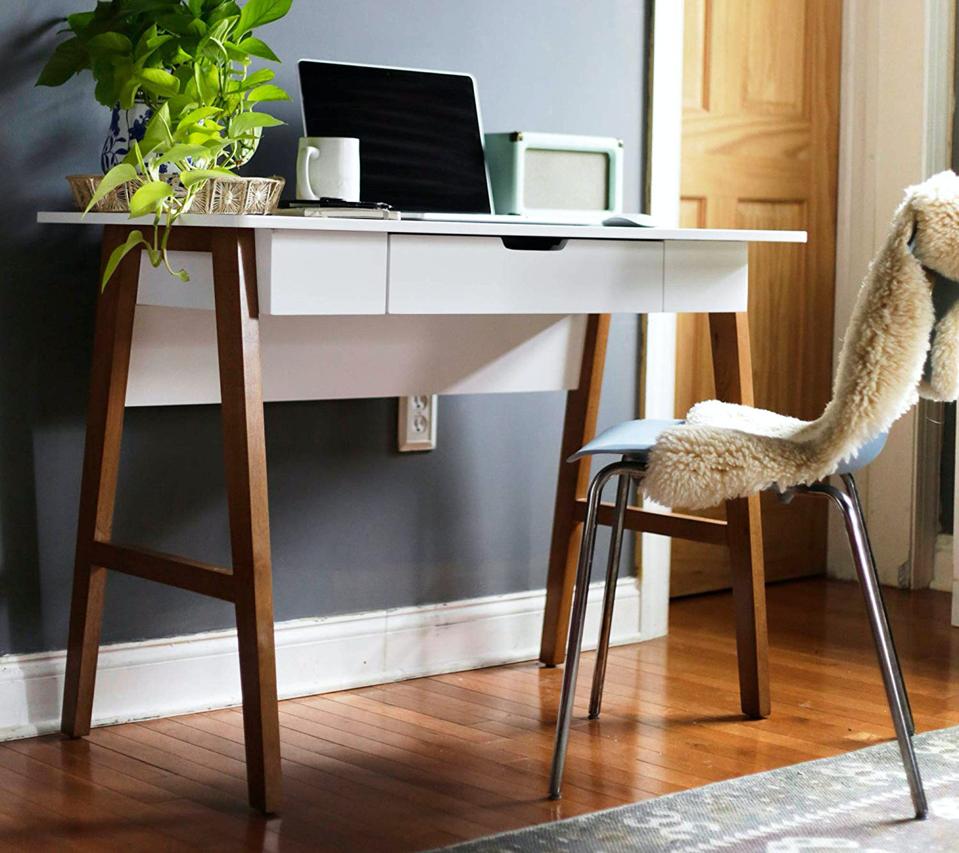 Best Desks For Small Apartments