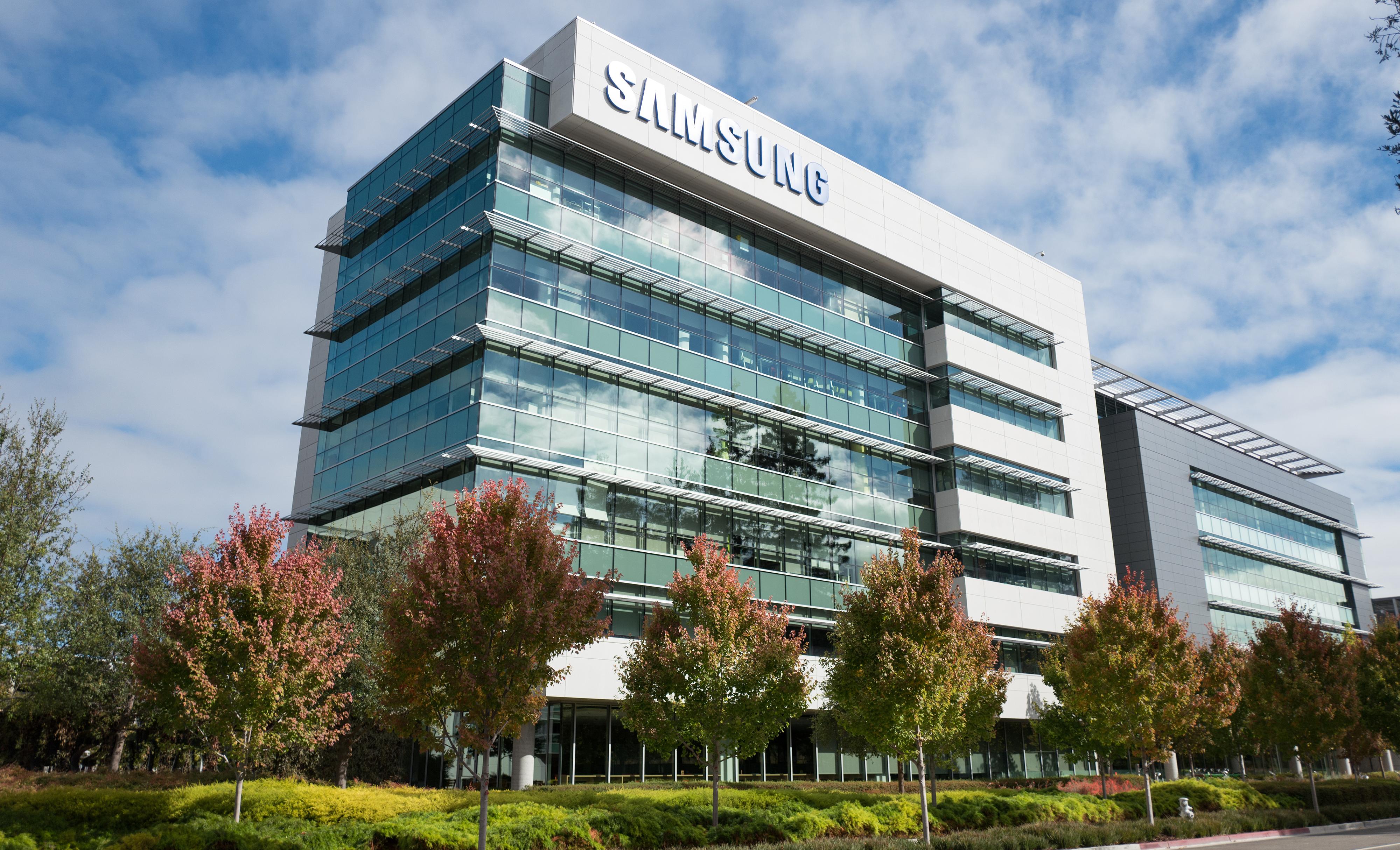 main-samsung-building-GettyImages-1061811546