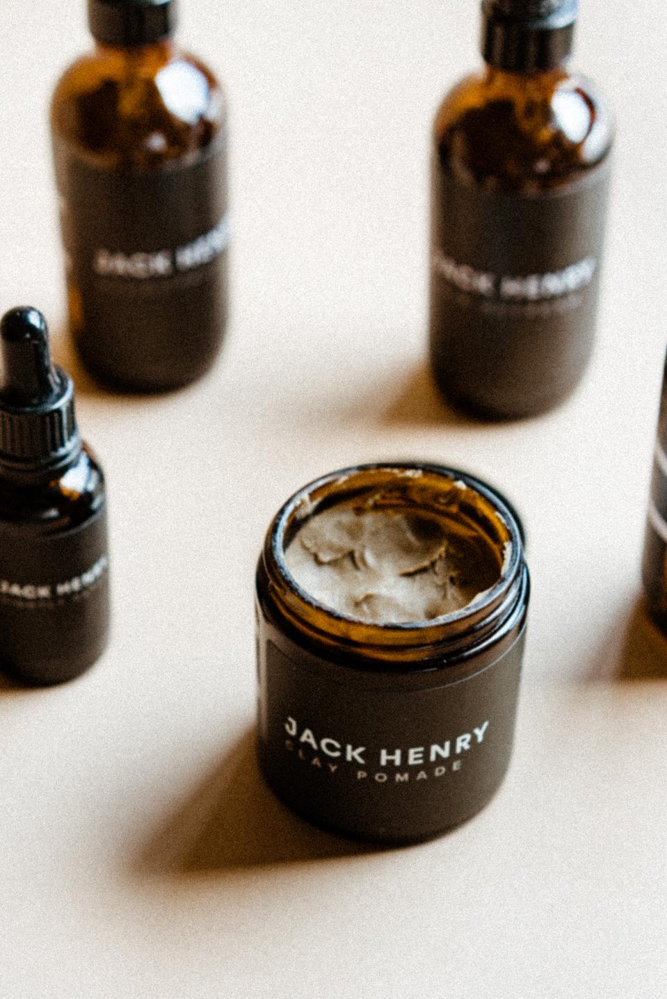 Jack Henry Clay Pomade est leur best-seller