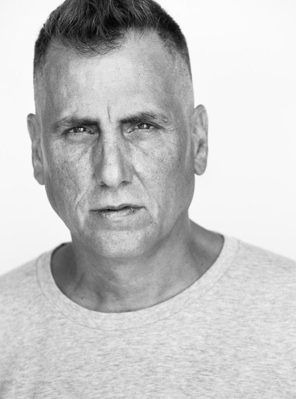 Mike Dean Referee Bio Net Worth Salary Wife Family Nationality Age Parents Height Wiki Stats Red Card Controversies Support Career Gossip Gist