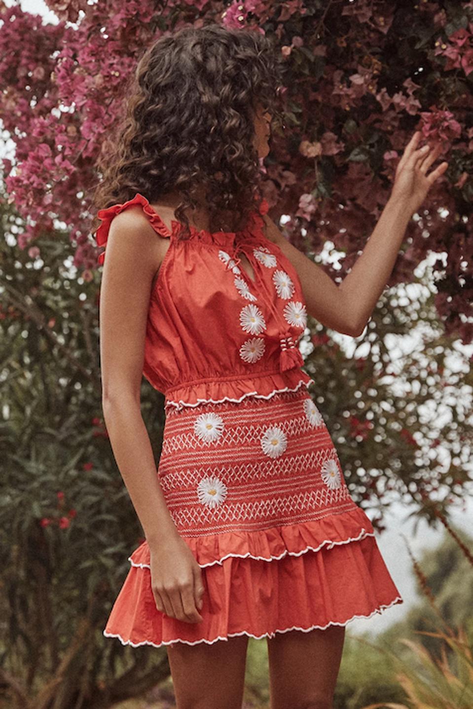 Future Travel Fits Colorful Warm Weather Outfits To