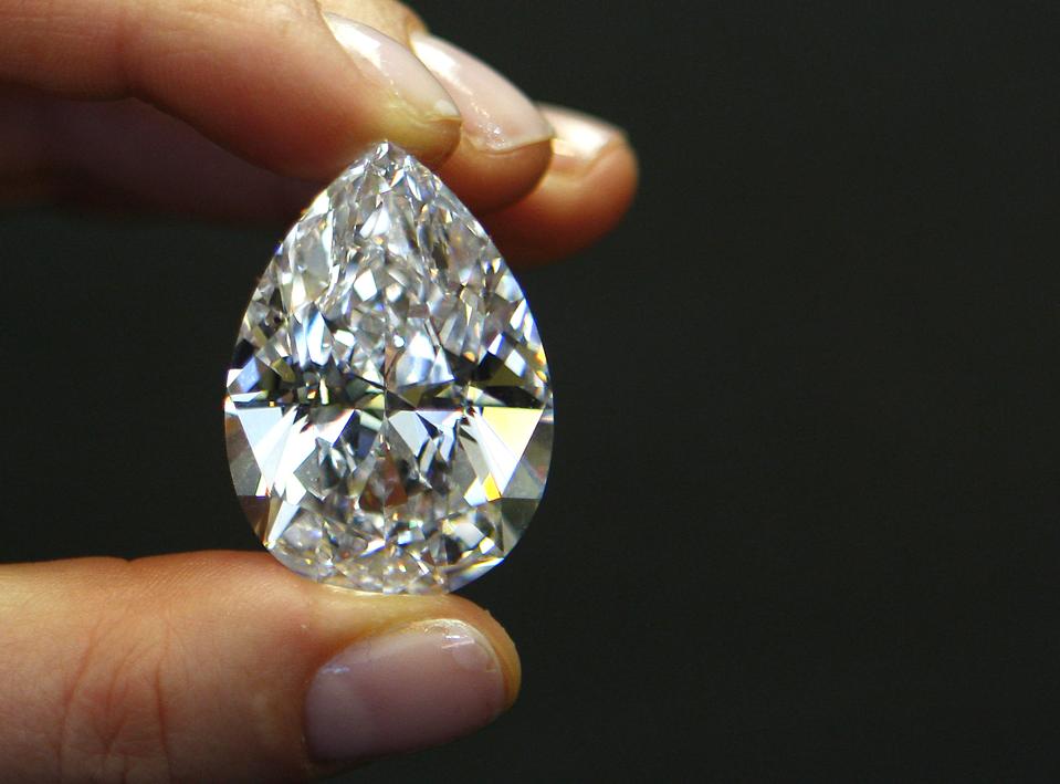 ARTS SOTHEBYS DIAMOND