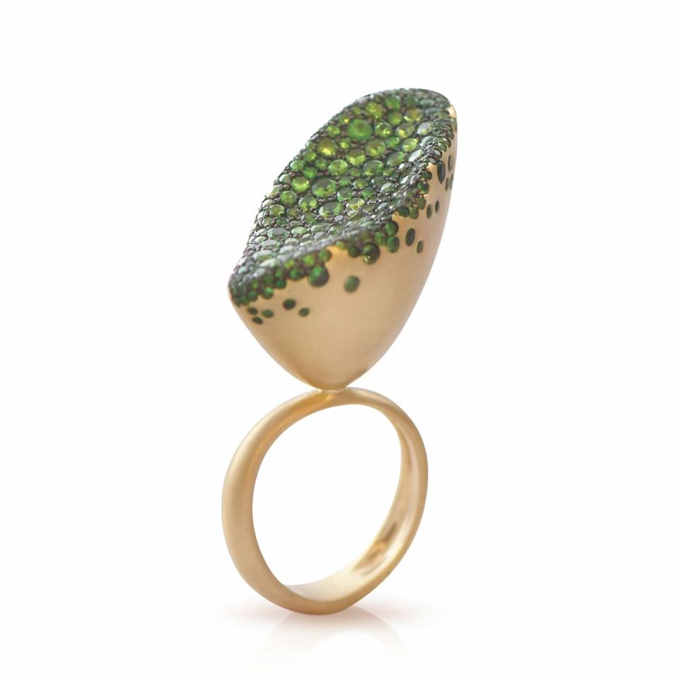 18-karat gold and Tsavorite garnet ring by Nada Gazal 