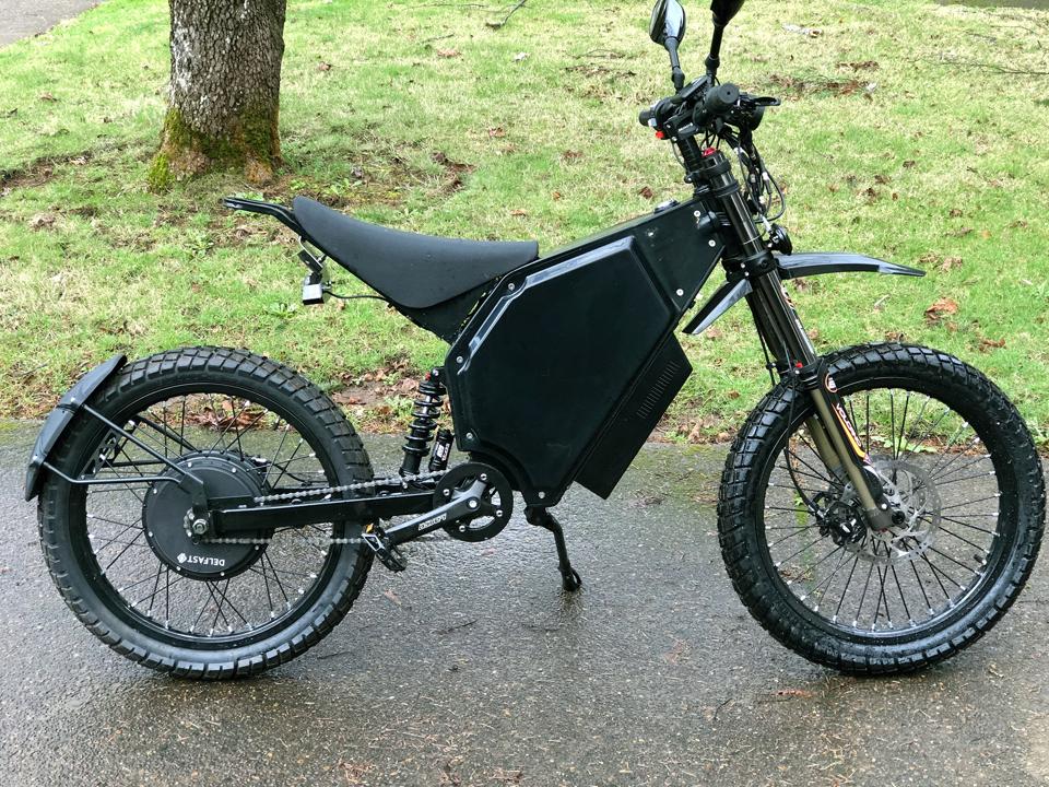 250watt Cyclepower Electric Tricycle With Its Unique Leaning Axle Pedal Assisted With Push Start Throttle Up To 6km H A Electric Tricycle Tricycle Shimano