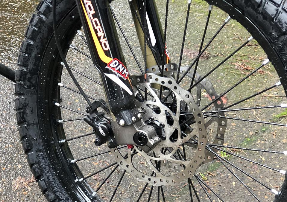 Riding On The Ragged Legal Edge With The 50mph Delfast Top 2 0 Etb Electric Bike