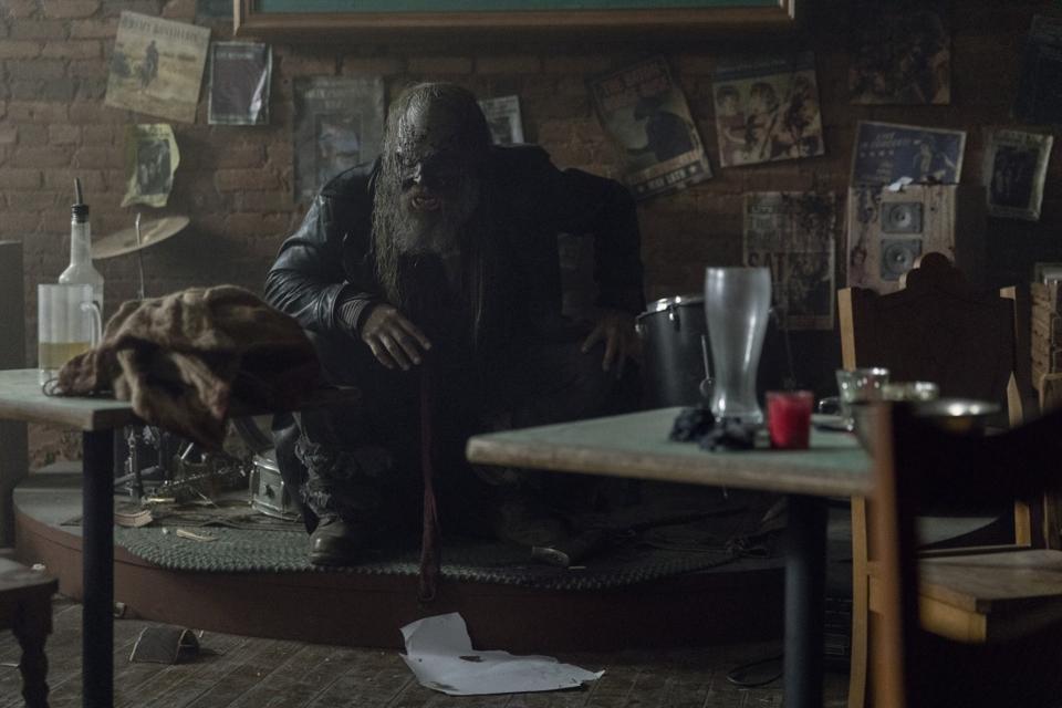 The Walking Dead Season 10 Episode 14 Recap And Review Half Moon Full Negan