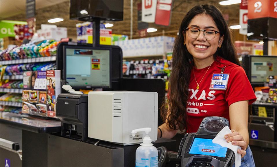 what is the average wage of an amazon employee what is the average wage of an amazon employee