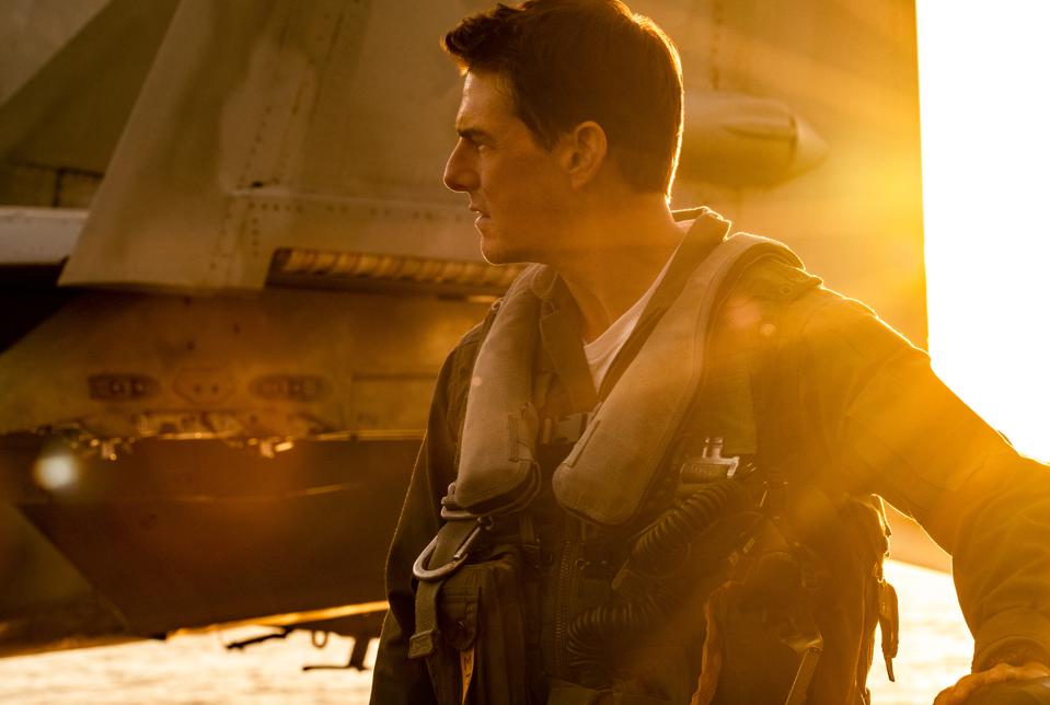 Tom Cruise's 'Top Gun: Maverick' Flees Danger Zone For A Smart ...