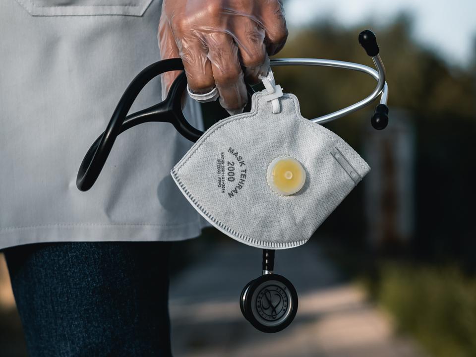 Image of face mask and stethoscope