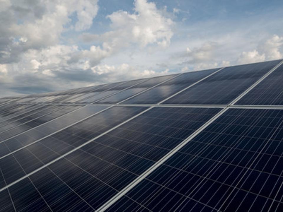 Solar panels at DTEs Lapeer Solar Park