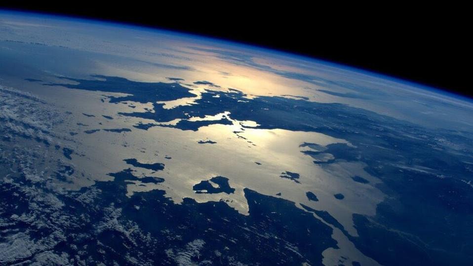 earth day 2020 the late stephen hawking s final message to the world is more relevant than ever