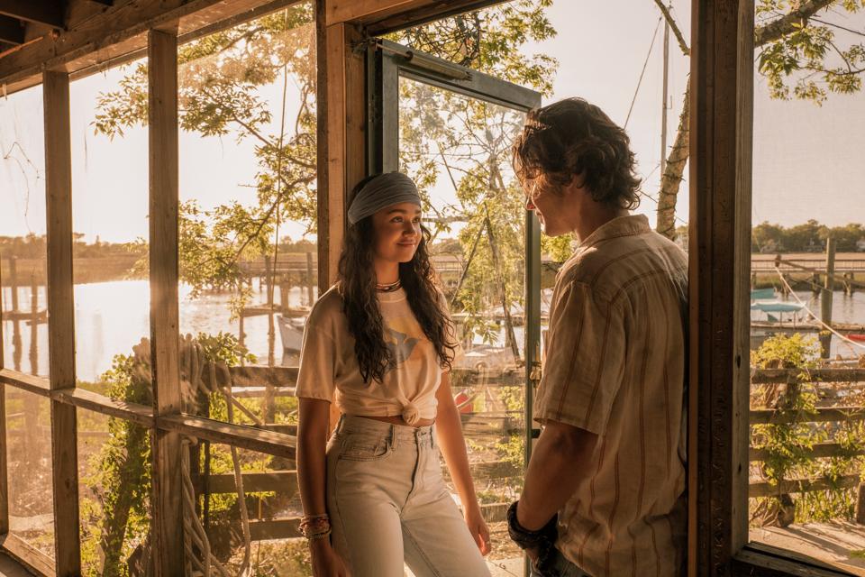 Netflix S Outer Banks Is Ozark Meets The Oc But Worse Than Both
