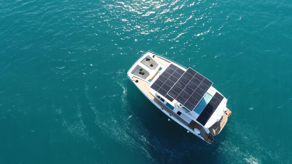 Sailing-Stream.fr ⚓ Serenity 64 : La Tesla des yachts ? ⚓ Yachts à énergie solaire Serenity Yachts Yachts de pointe