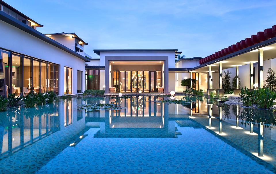 Luxury Asian hotel travel architecture