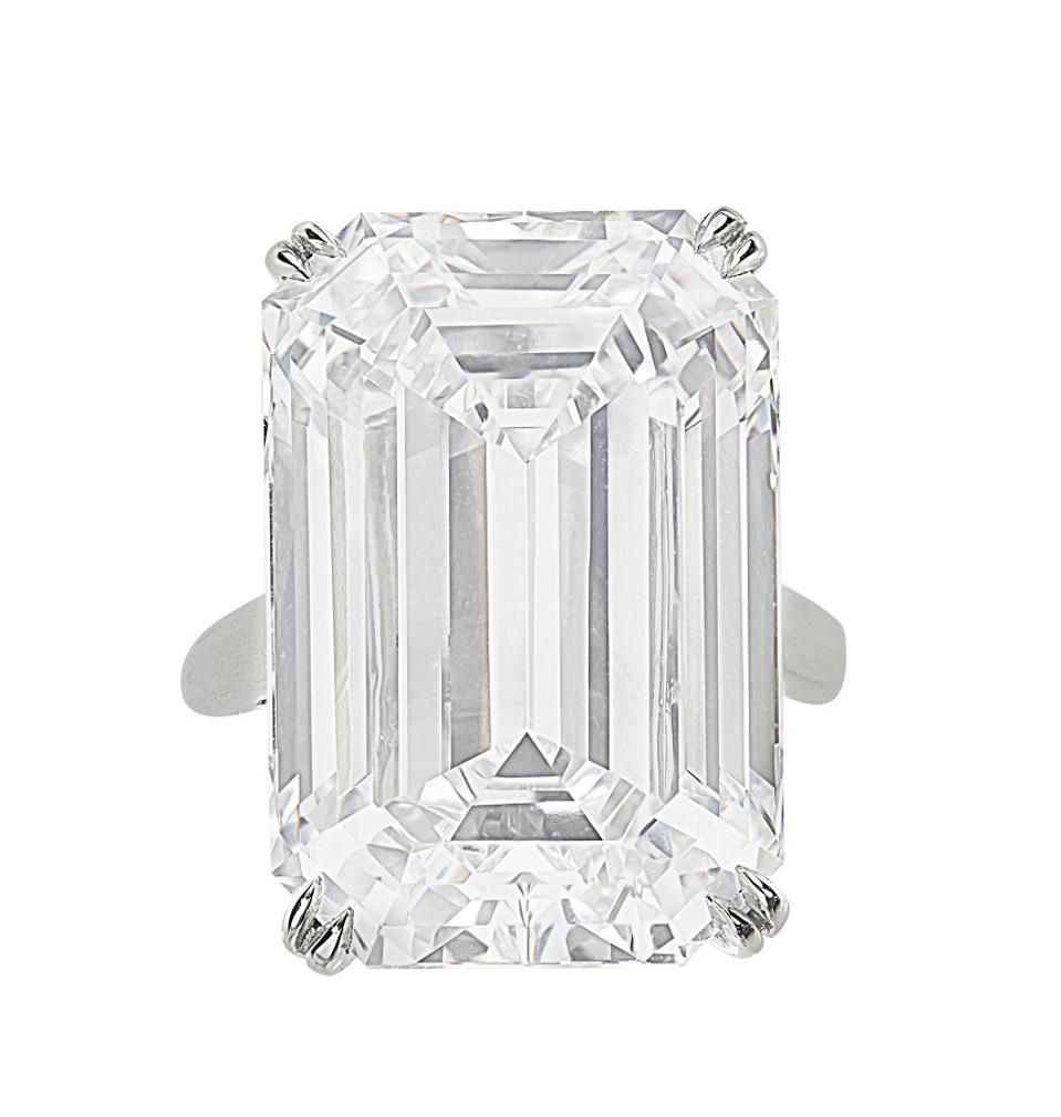 28 Carat D Color Diamond Sets Online Auction Record Of 2 1 Million