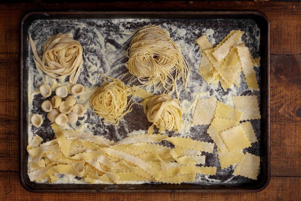 The Best Pasta Makers According To Two Pasta Experts
