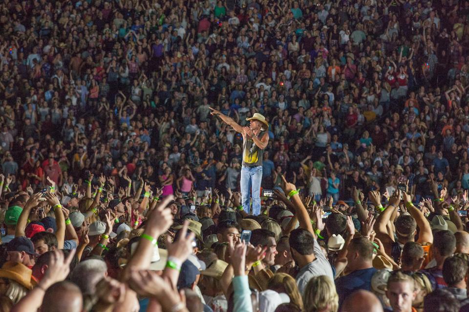Kenny Chesney, live music, concert