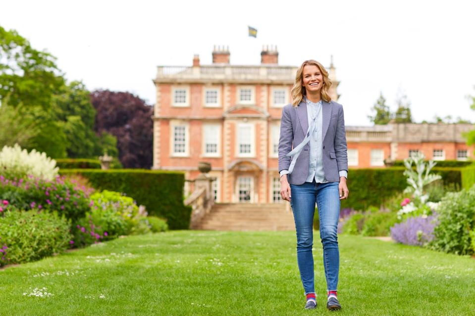 Explore The Historic Estates Of Great Britain With ‘Ladies Of London