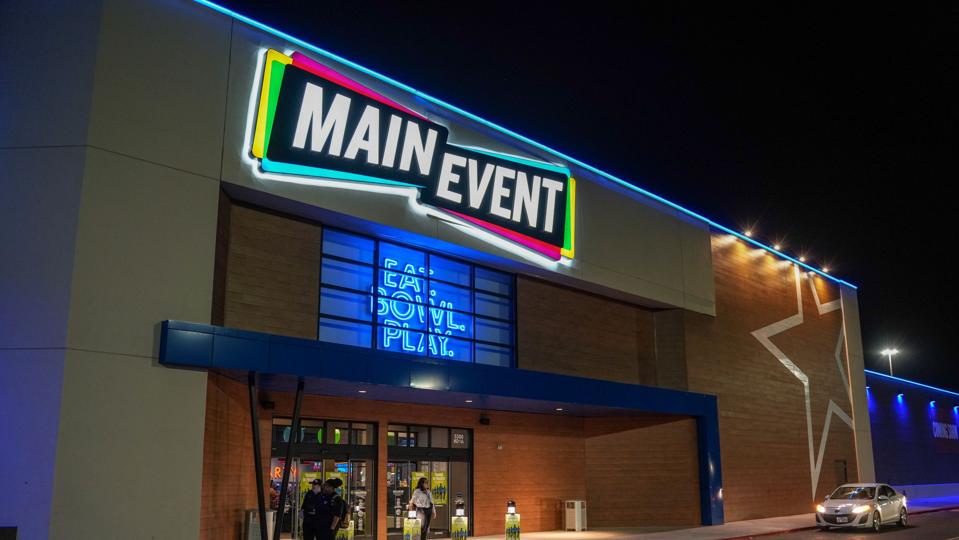 Main Event Website Bowling Valets And Socially Distant Laser Tag: Main Event Arcades ...