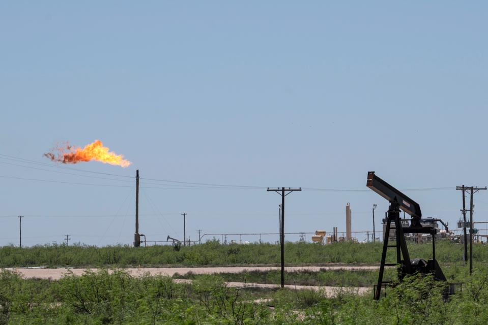 US-TEXAS-HEALTH-VIRUS-OIL-ENERGY