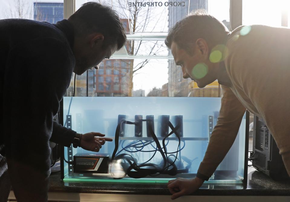 DeeCrypto retail store selling cryptocurrency mining equipment opens in Moscow