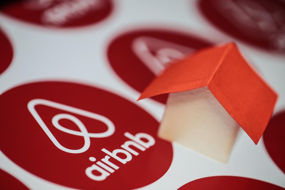 How Bad Are Covid 19 Pandemic Effects On Airbnb Guests Hosts