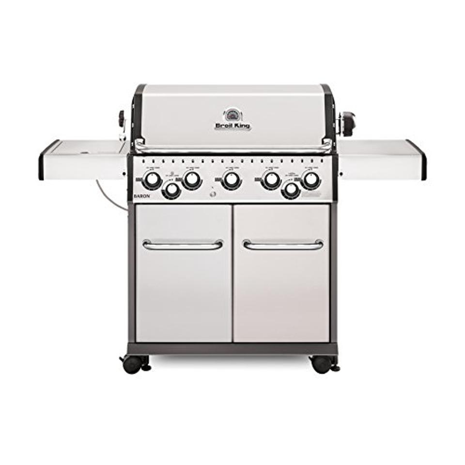 The Best Gas Grills For Superior Backyard Barbecues
