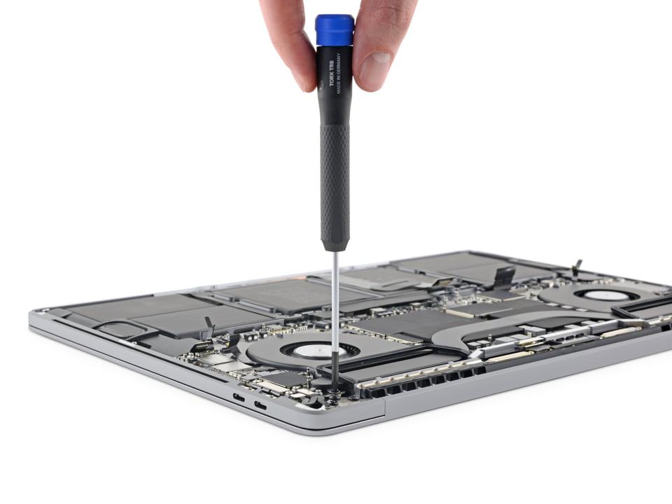 How Does An Apple ‘ARMed’ Mac Stack Up Against The 2025 13Inch MacBook