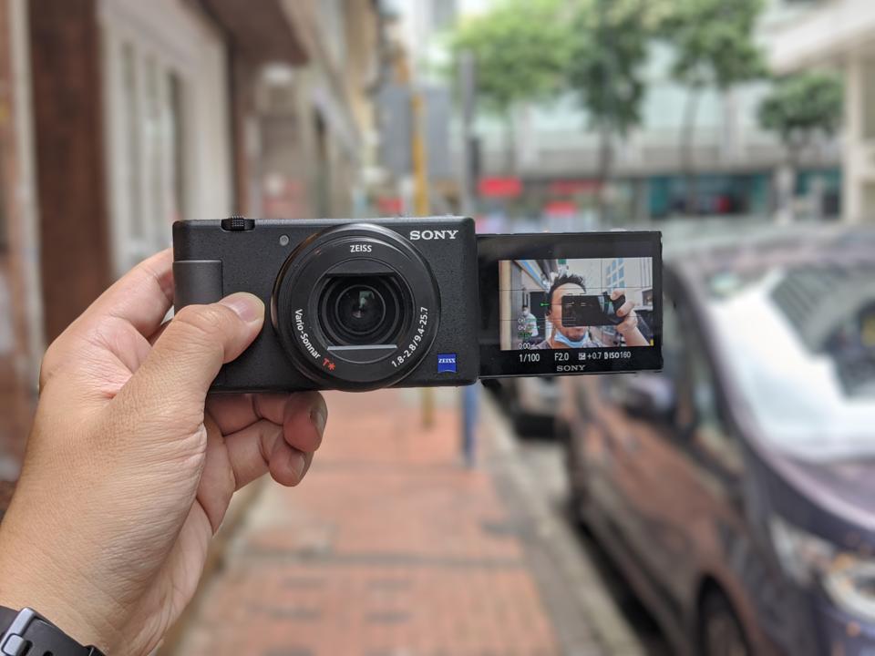 Sony Zv 1 Review Baffling Decision Almost Ruins Made For Vlogging Premise