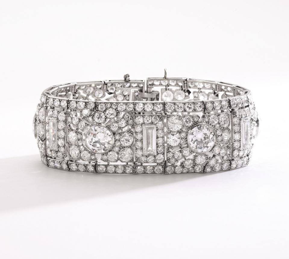 Cartier diamond bracelet, Course de Feuillage, 1926, estimate: $200,000 - $300,000