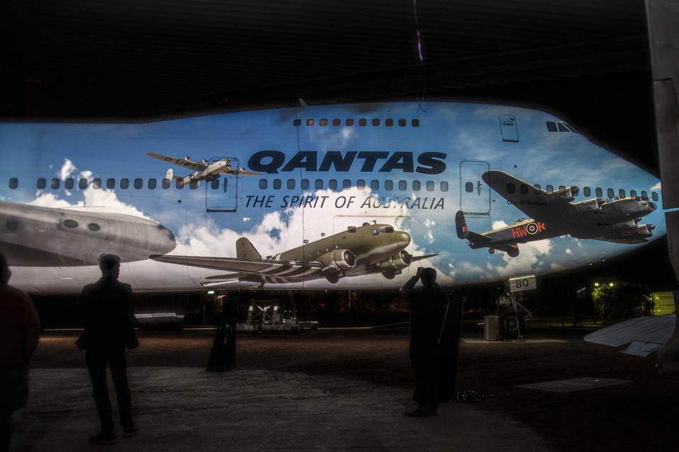 War aircraft that would be used by Qantas