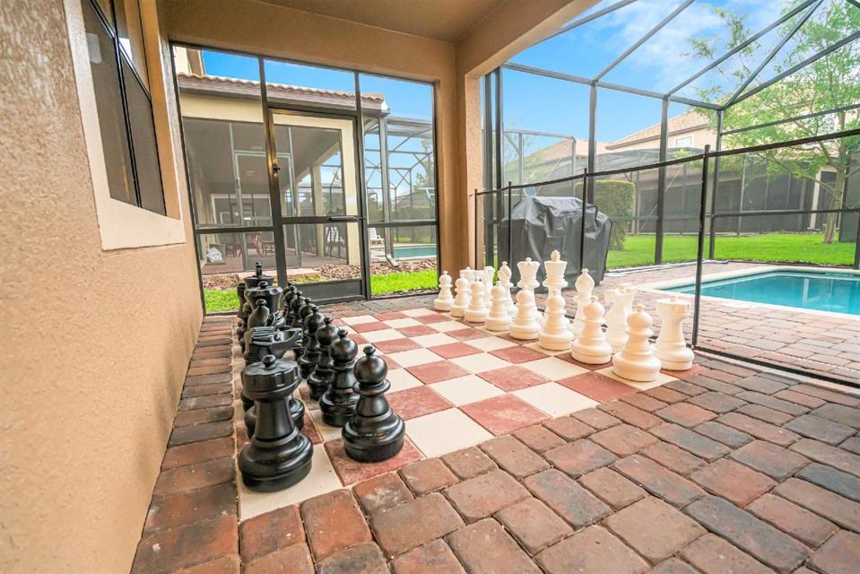 Inside The New Harry Potter Themed Airbnb At The Heart Of Orlando