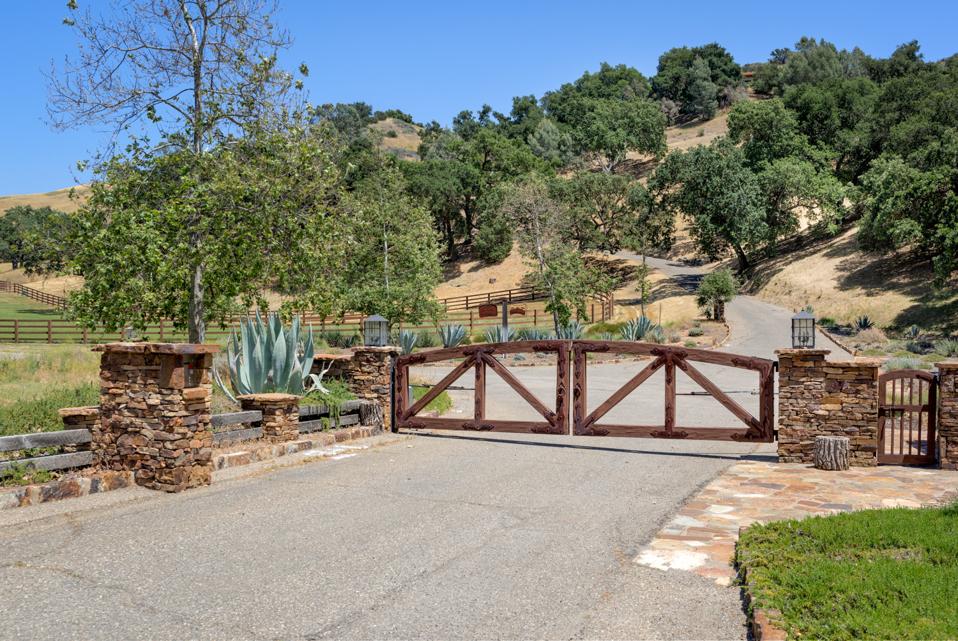 Rancho Latigo entrance