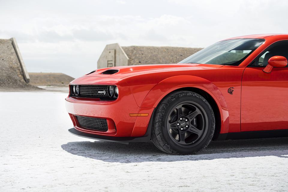 Those that missed out on the Challenger Demon a couple of years ago can get the next best thing with the 807-hp 2021 Dodge Challenger SRT Super Stock