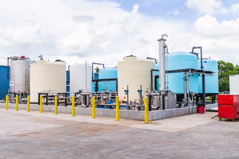 Solugen, factory, Houston, synthetic biology, startups