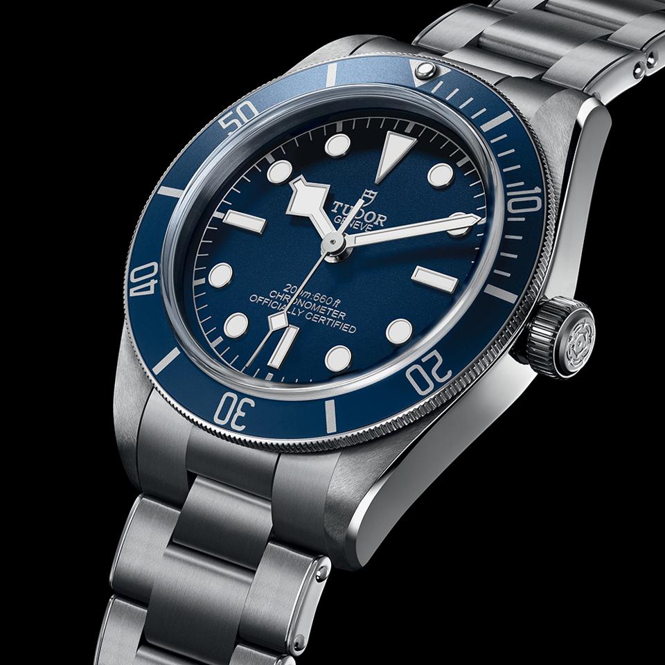 Black Bay 58 Navy Blue Revisits Tudor S 1960s Era Military Dive Watches