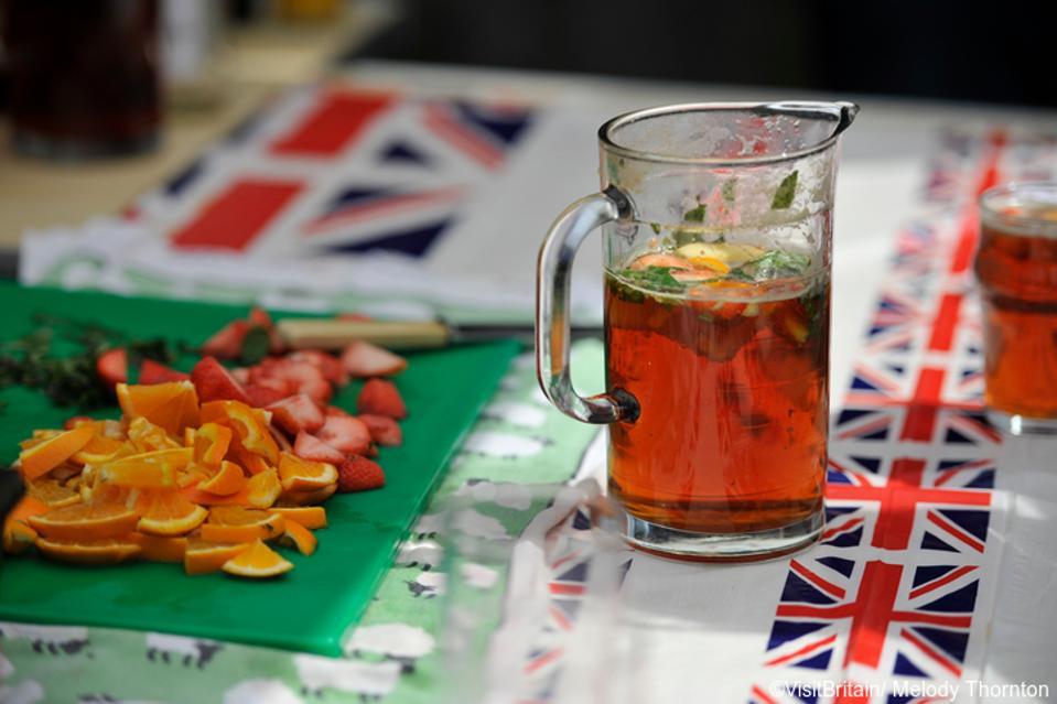 Here’s How To Have The Perfect British Picnic