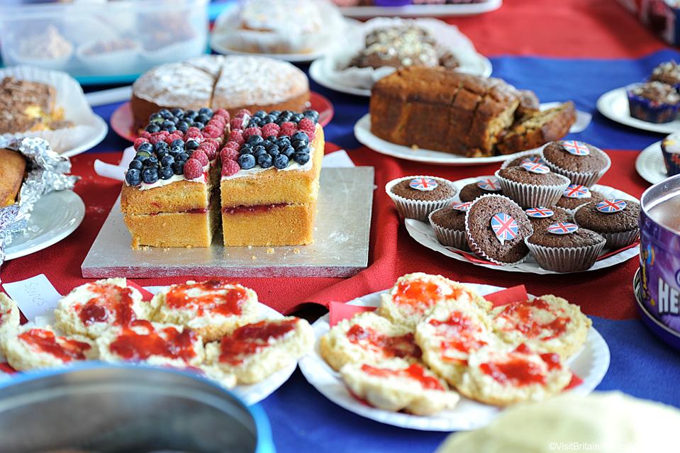 Here’s How To Have The Perfect British Picnic